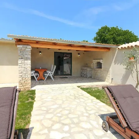 Villa Lorela Mit Privatem Pool Vila *