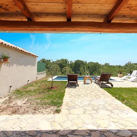 Villa Lorela Mit Privatem Pool Žminj